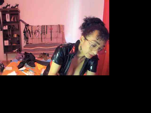 Ameliemartinez webcam