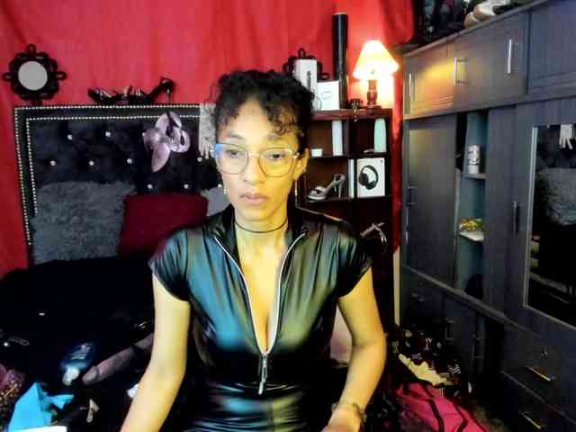 Ameliemartinez webcam