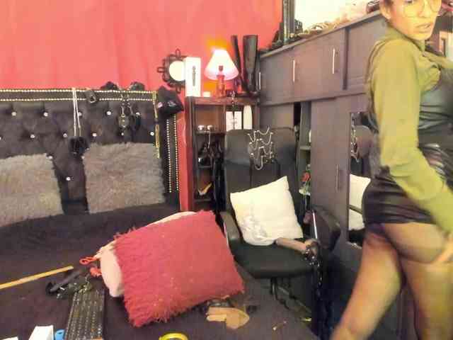 Ameliemartinez webcam