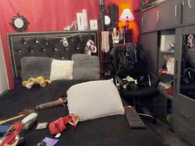 Ameliemartinez webcam