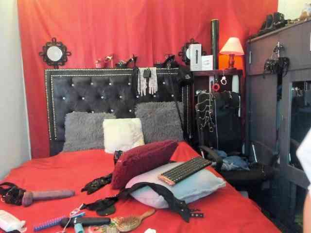 Ameliemartinez webcam
