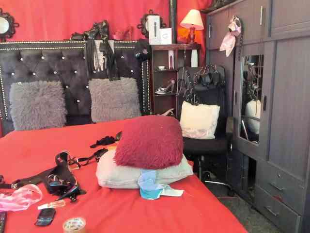 Ameliemartinez webcam