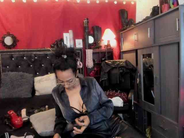 Ameliemartinez webcam