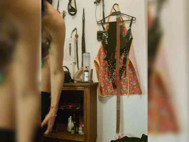 Ameliemartinez webcam