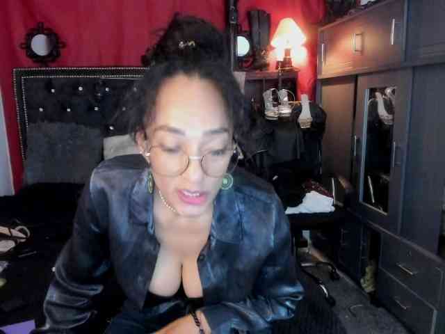 Ameliemartinez webcam