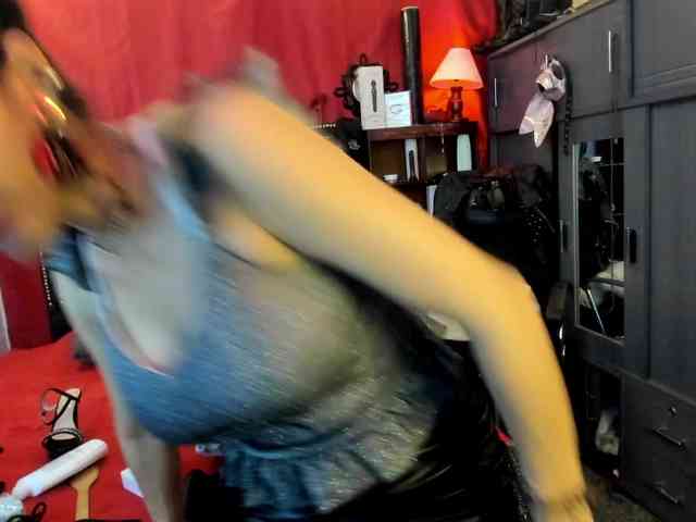 Ameliemartinez webcam