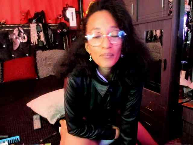 Ameliemartinez webcam