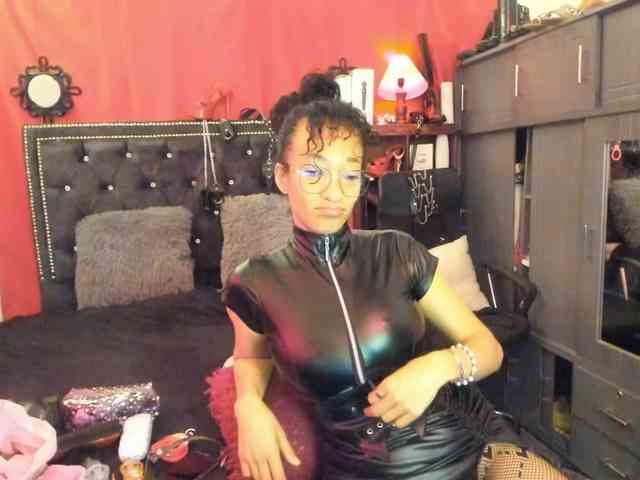 Ameliemartinez webcam