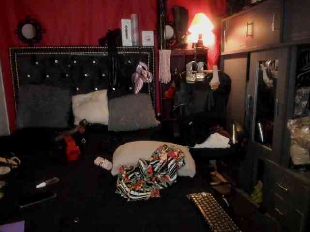 Ameliemartinez webcam