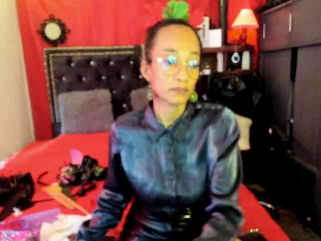 Ameliemartinez webcam