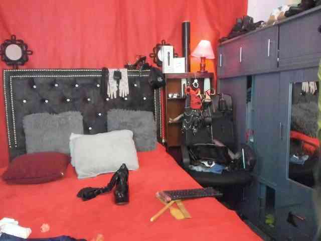 Ameliemartinez webcam