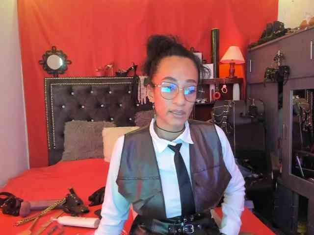 Ameliemartinez webcam