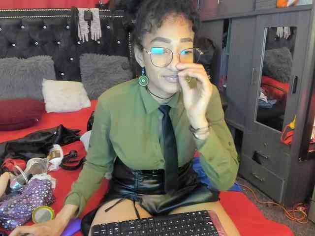 Ameliemartinez webcam