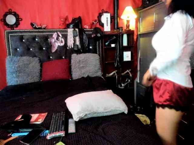 Ameliemartinez webcam