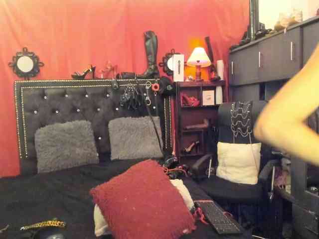 Ameliemartinez webcam