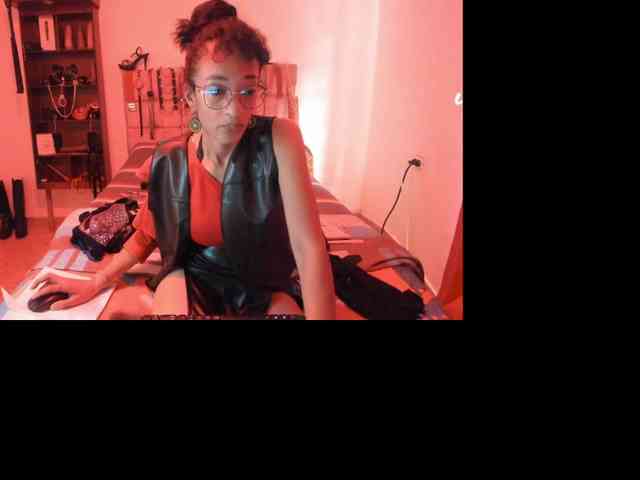 Ameliemartinez webcam