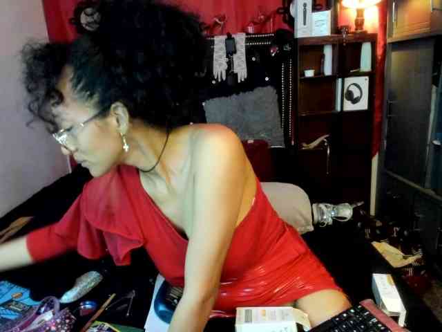 Ameliemartinez webcam
