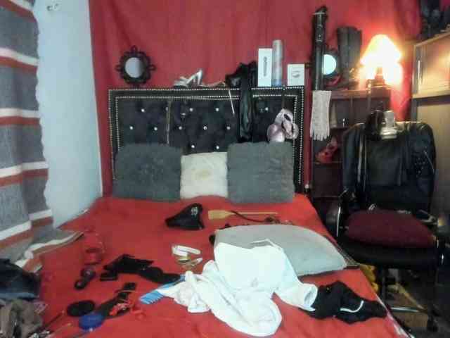 Ameliemartinez webcam