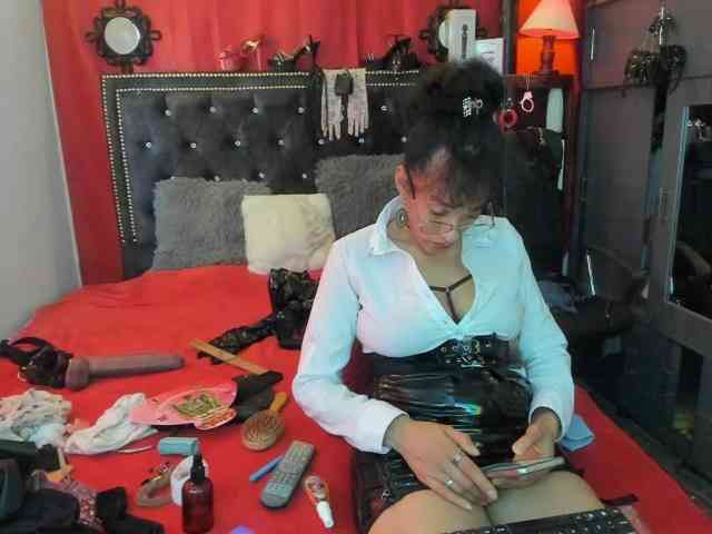 Ameliemartinez webcam
