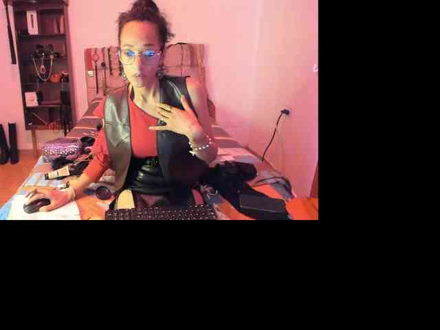 Ameliemartinez webcam
