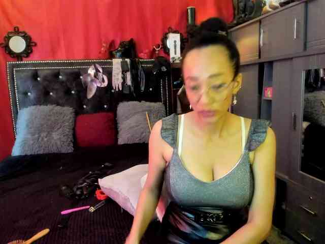 Ameliemartinez webcam