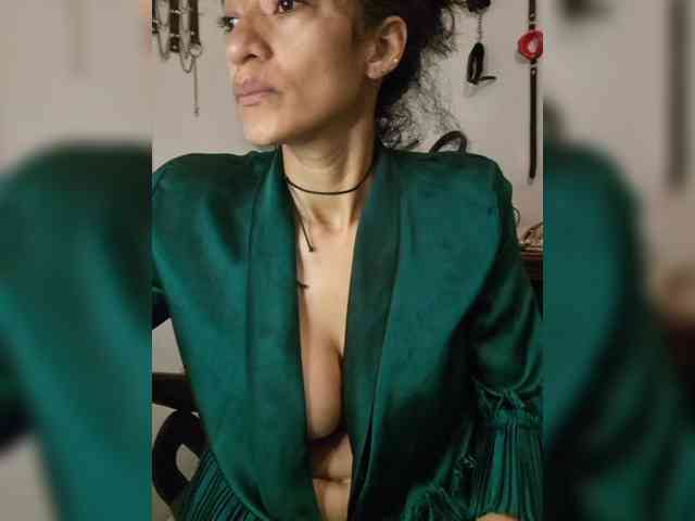 Ameliemartinez webcam