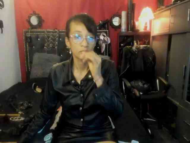 Ameliemartinez webcam