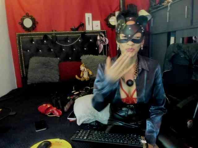 Ameliemartinez webcam