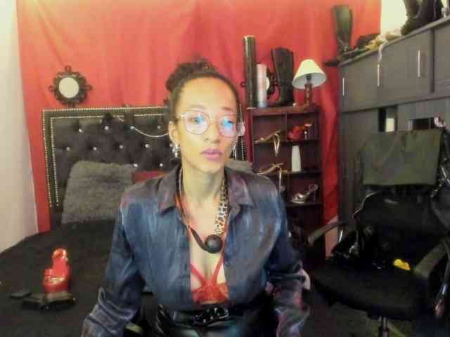 Ameliemartinez webcam