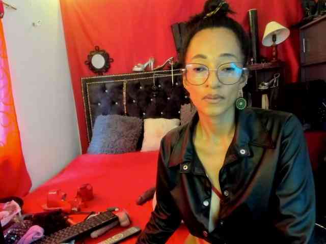 Ameliemartinez webcam