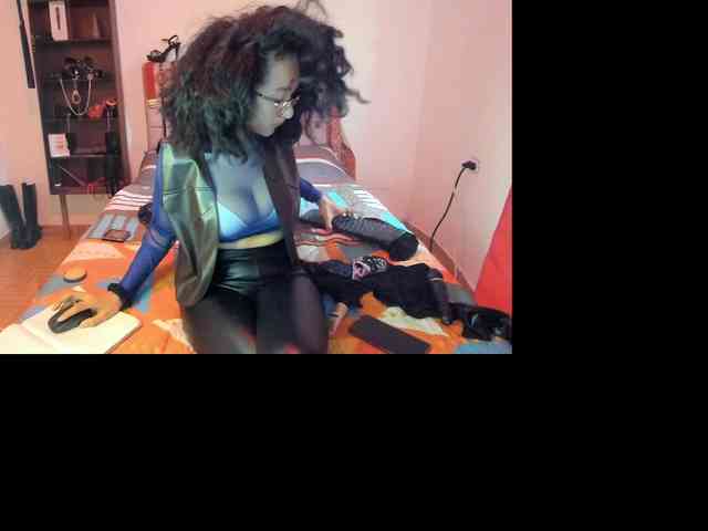 Ameliemartinez webcam