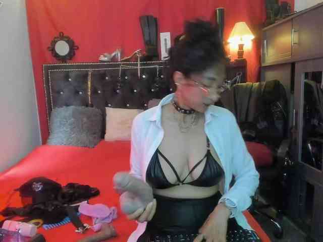 Ameliemartinez webcam