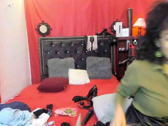 Ameliemartinez webcam
