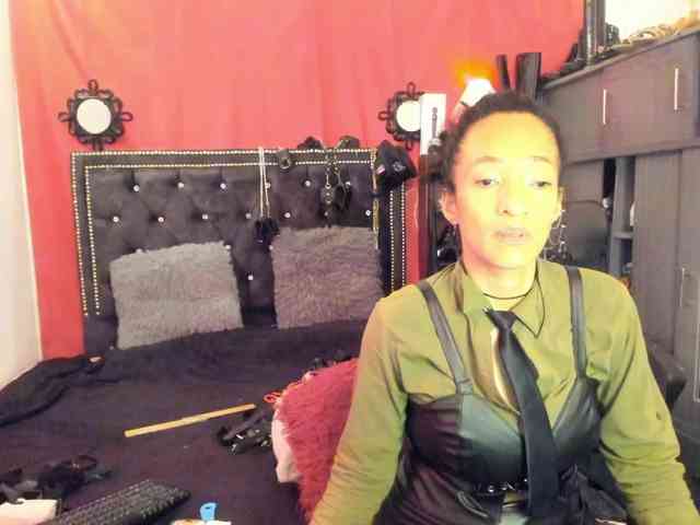 Ameliemartinez webcam