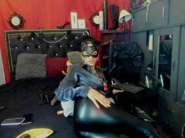 Ameliemartinez webcam