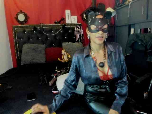 Ameliemartinez webcam