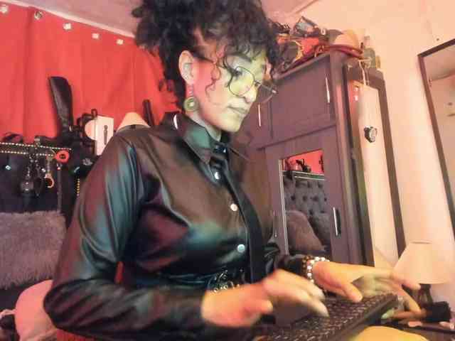 Ameliemartinez webcam