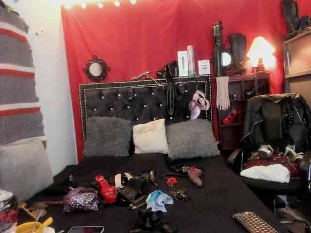 Ameliemartinez webcam