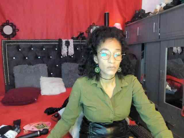 Ameliemartinez webcam