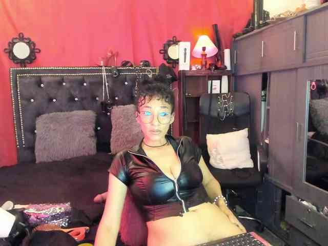 Ameliemartinez webcam