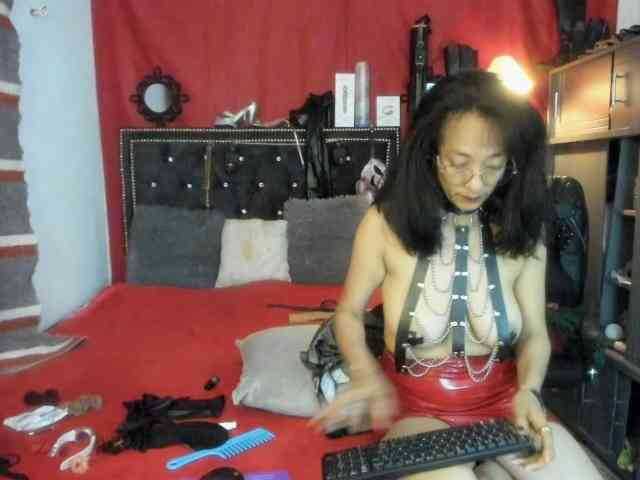 Ameliemartinez webcam