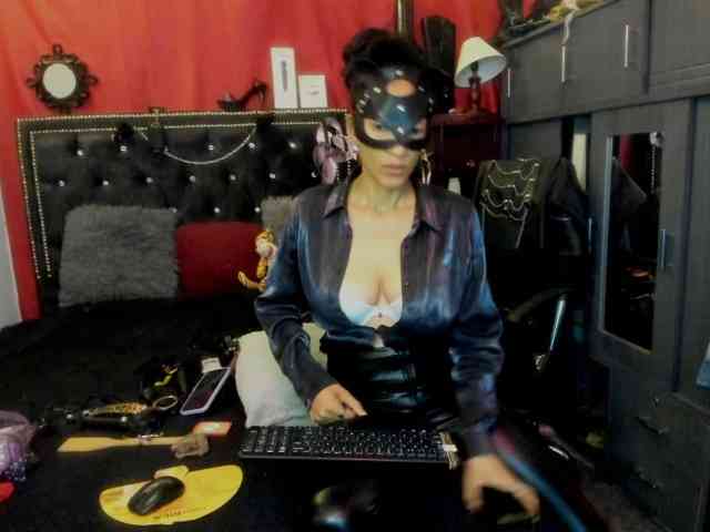 Ameliemartinez webcam