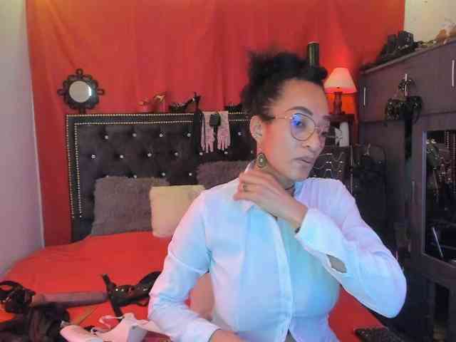 Ameliemartinez webcam