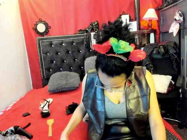 Ameliemartinez webcam