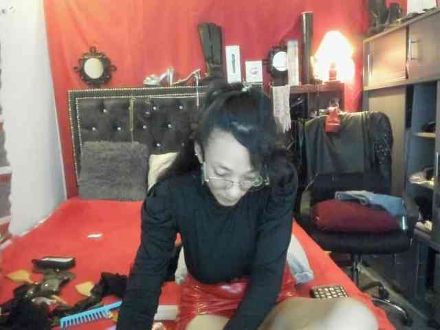 Ameliemartinez webcam