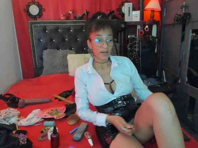 Ameliemartinez webcam