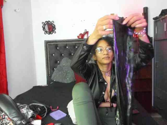 Ameliemartinez webcam