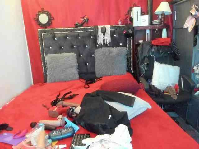 Ameliemartinez webcam