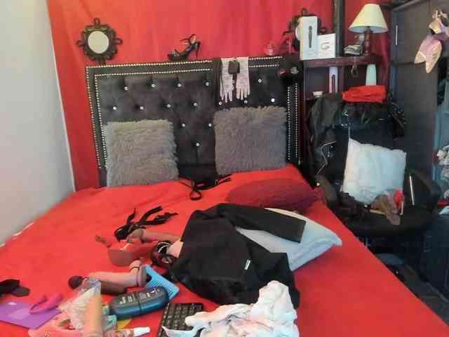Ameliemartinez webcam