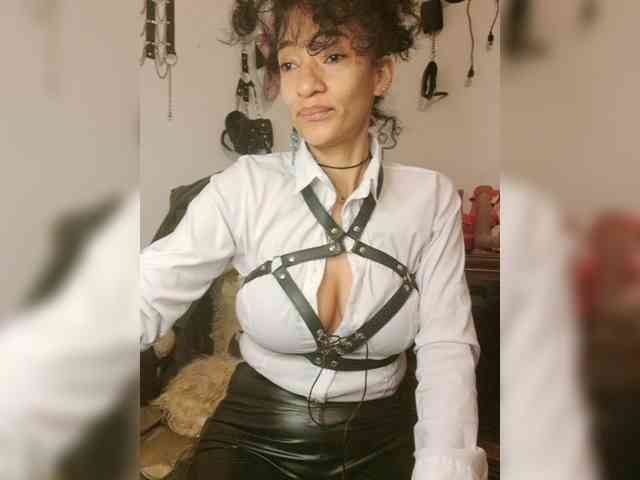 Ameliemartinez webcam